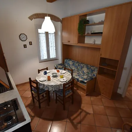 Apartamento Bilocali Borgo - Centro Storico In Zona Mare