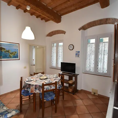 Bilocali Borgo - Centro Storico In Zona Mare *