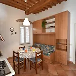Bilocali Borgo - Centro Storico In Zona Mare * 坎普码港