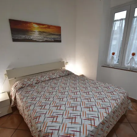 Bilocali Borgo - Centro Storico In Zona Mare 坎普码港