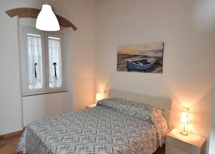 Bilocali Borgo - Centro Storico In Zona Mare Διαμέρισμα *